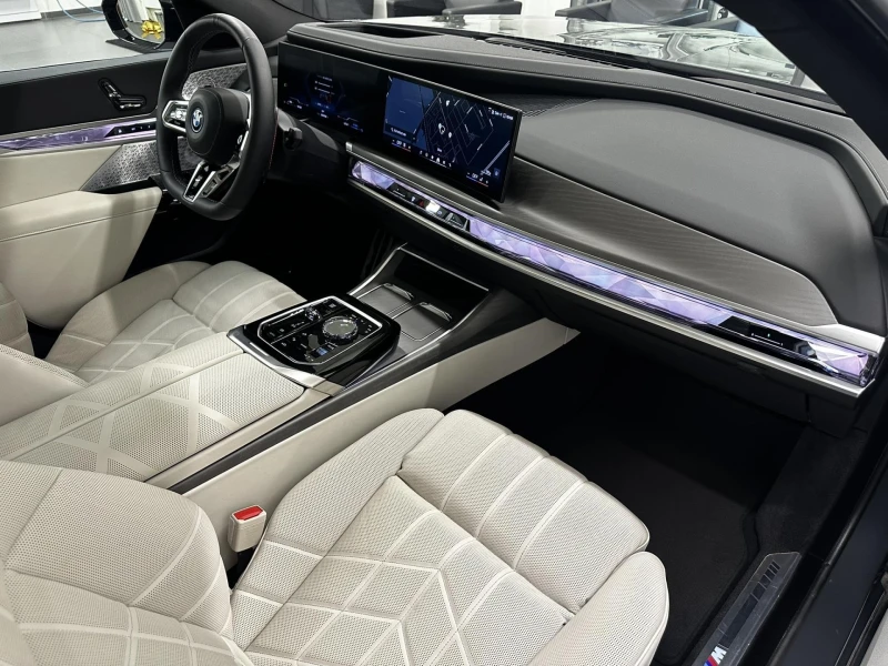 BMW 760 M-Sport xDrive, снимка 7 - Автомобили и джипове - 52463258