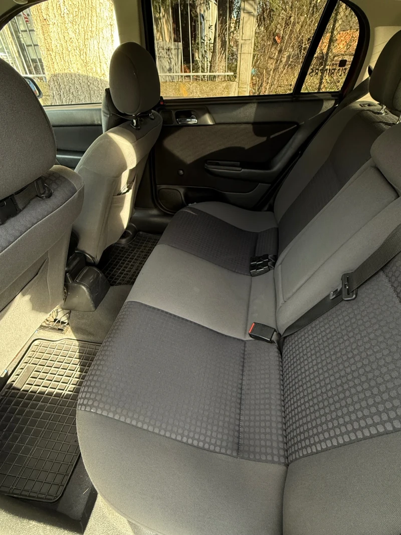 Opel Astra, снимка 13 - Автомобили и джипове - 52966576