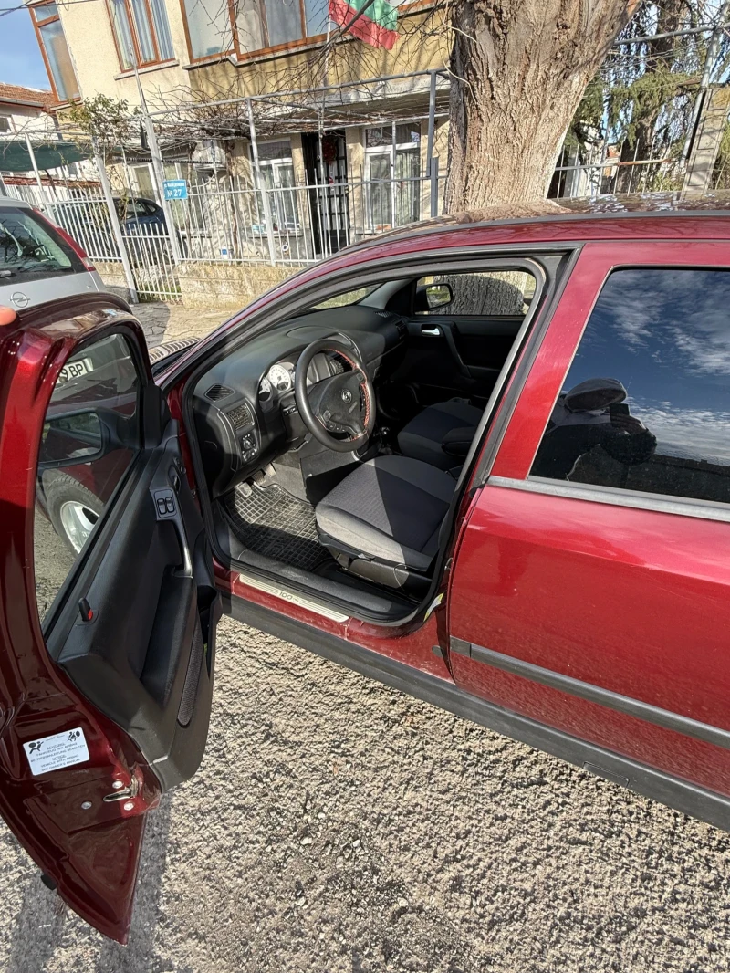 Opel Astra, снимка 12 - Автомобили и джипове - 52966576