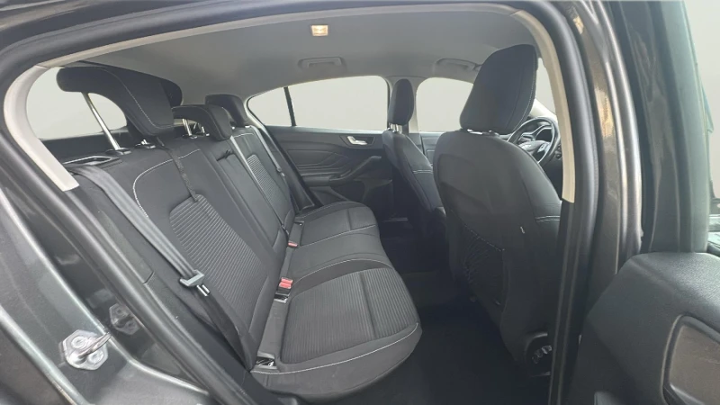 Ford Focus 1.0 EcoBoost, снимка 13 - Автомобили и джипове - 53067717