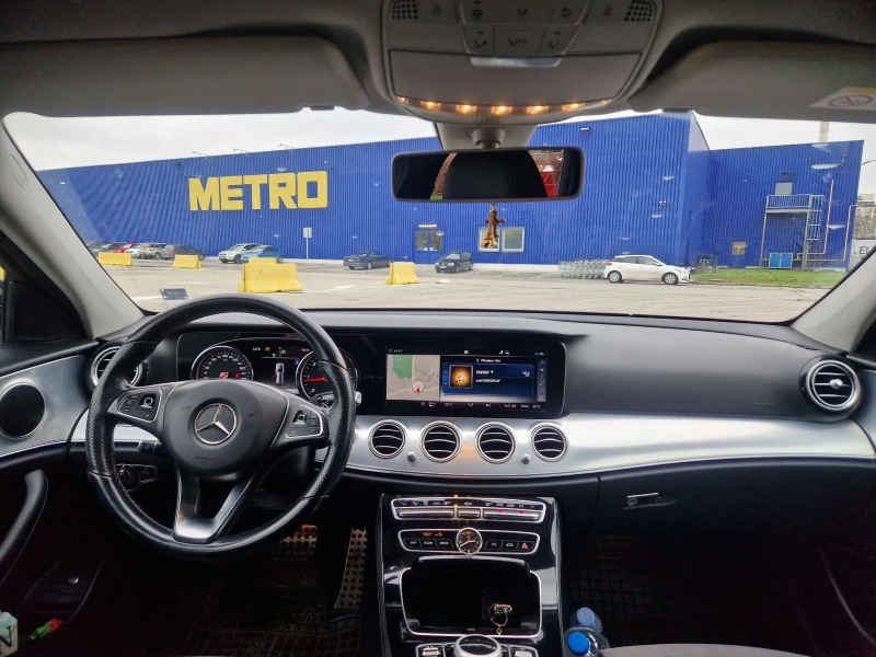 Mercedes-Benz E 220, снимка 8 - Автомобили и джипове - 53370500