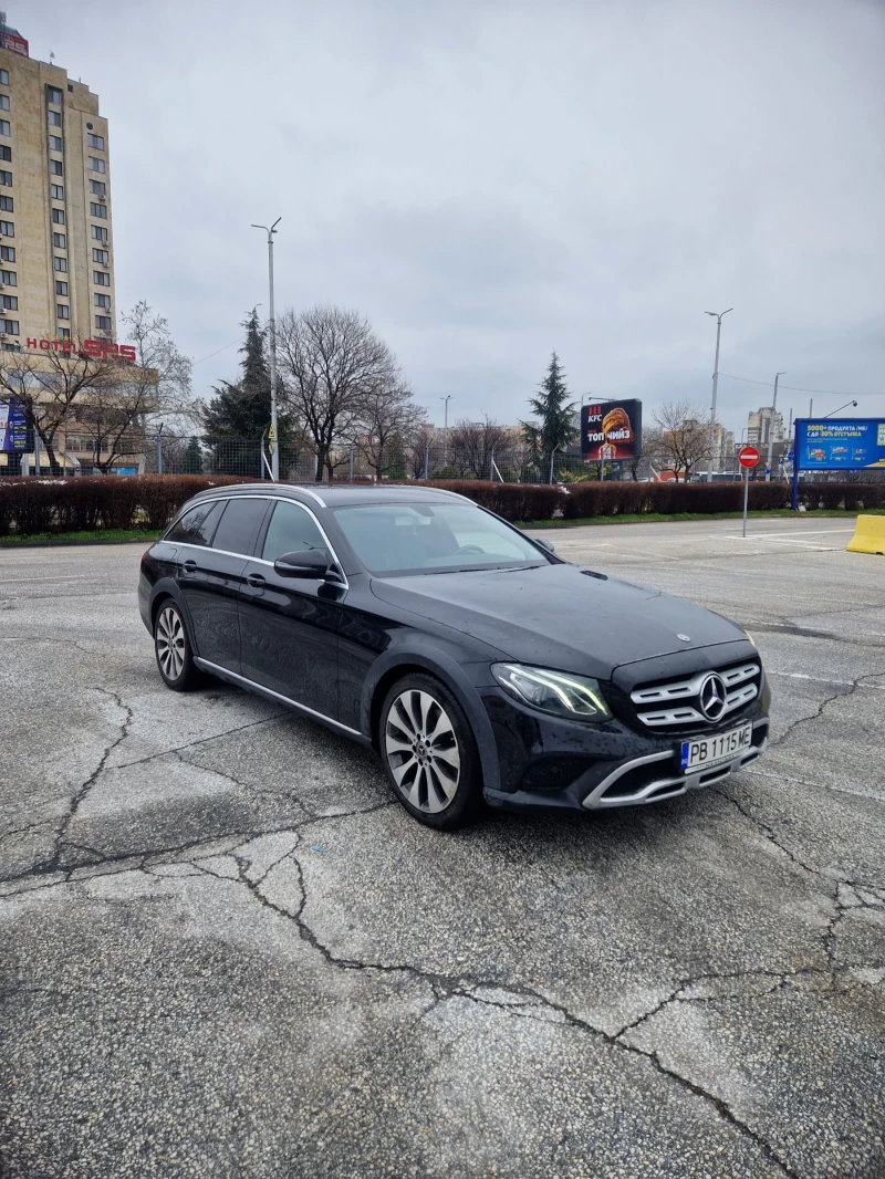 Mercedes-Benz E 220, снимка 2 - Автомобили и джипове - 53370500