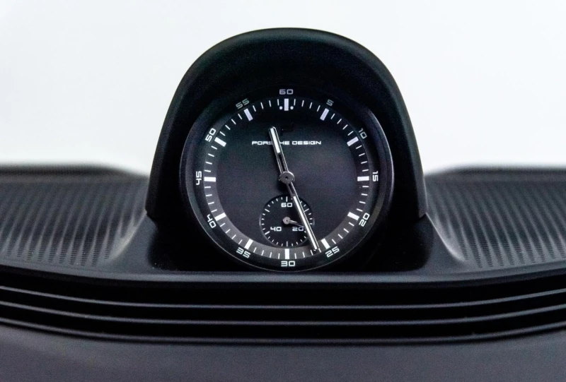 Porsche Taycan TURBO BOSE KERAMIK-BRAKES PANORAMA, снимка 8 - Автомобили и джипове - 53434442