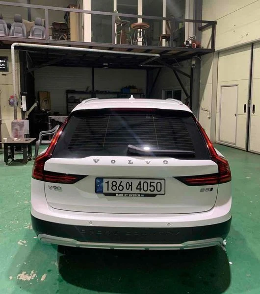 Volvo V90 2.0 Automatic КРАЙНА ЦЕНА: 34248 EUR !!!РЕАЛНА КРА, снимка 4 - Автомобили и джипове - 55969555