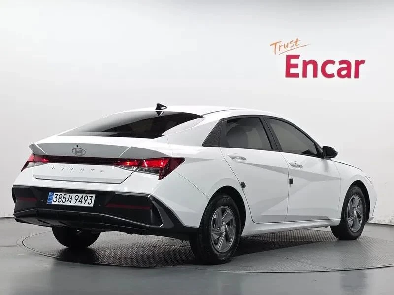 Hyundai Elantra, снимка 2 - Автомобили и джипове - 56726833