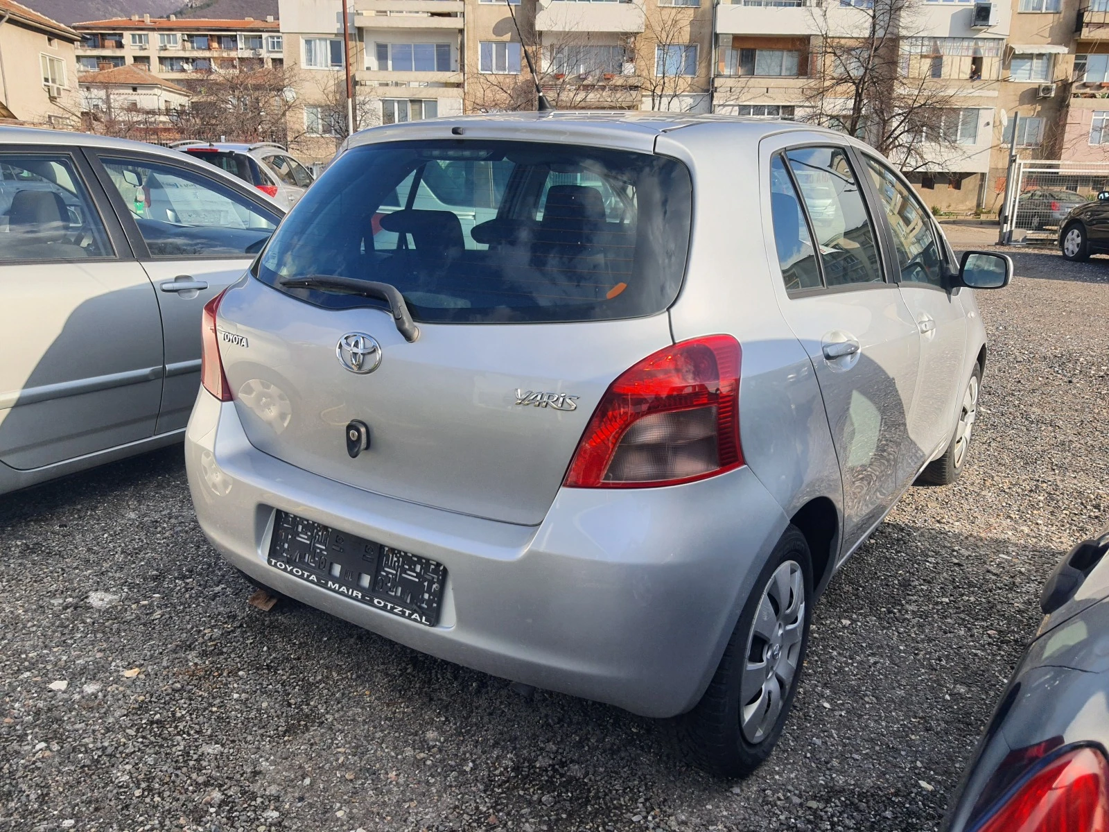 Toyota Yaris 1.3VVT-I 2броя - изображение 3