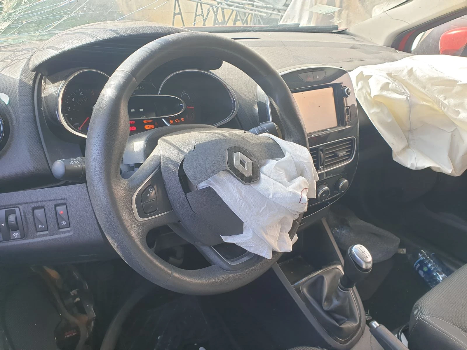 Renault Clio 1.5 DCI Euro 6B | Mobile.bg   11