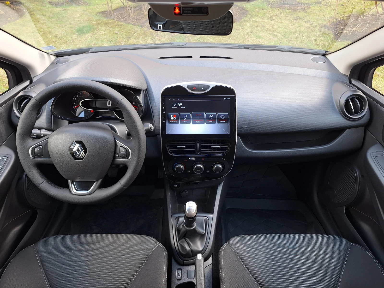 Renault Clio TCe 75к.с. - изображение 8