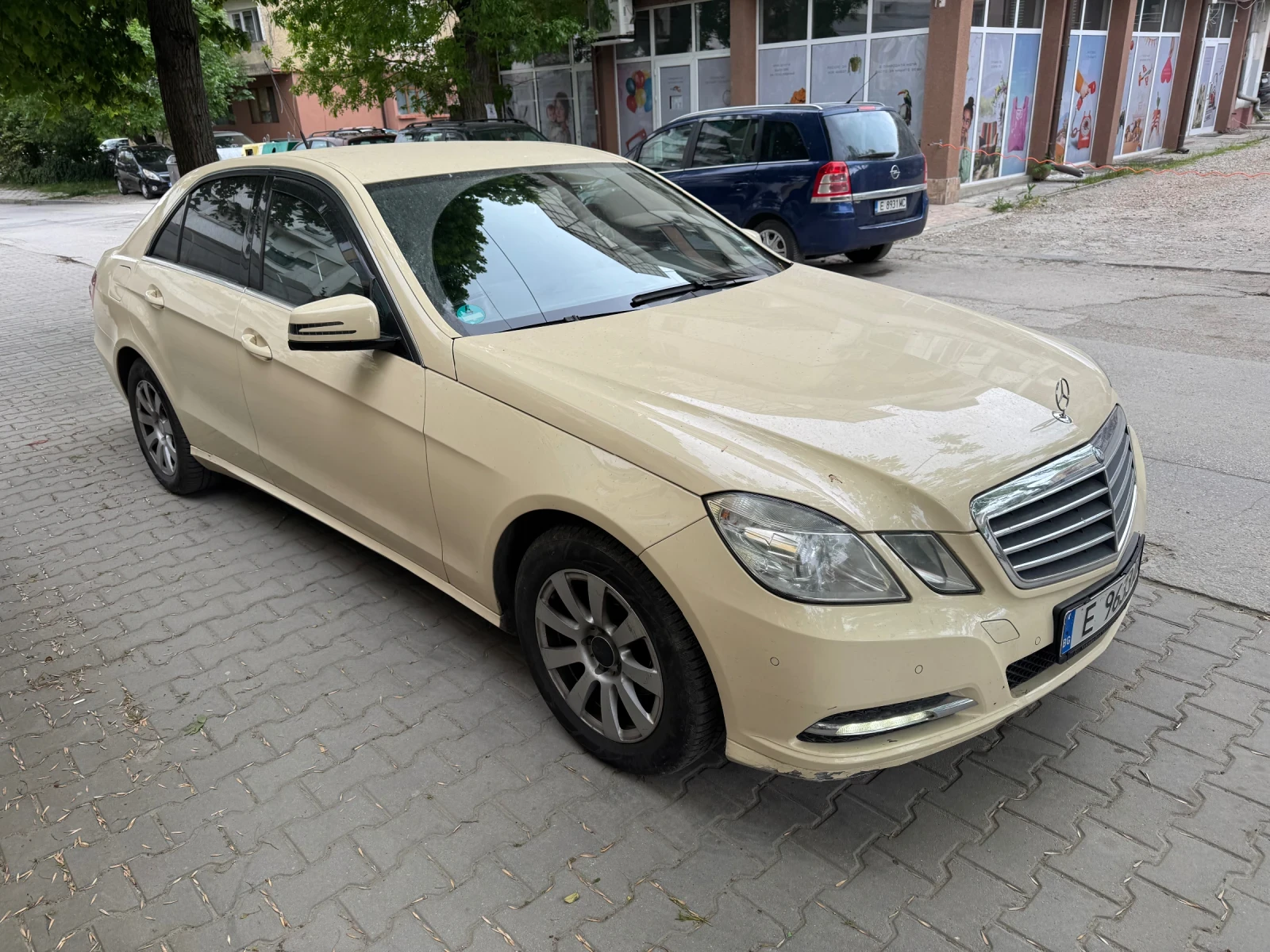 Mercedes-Benz E 200 CNG - изображение 2