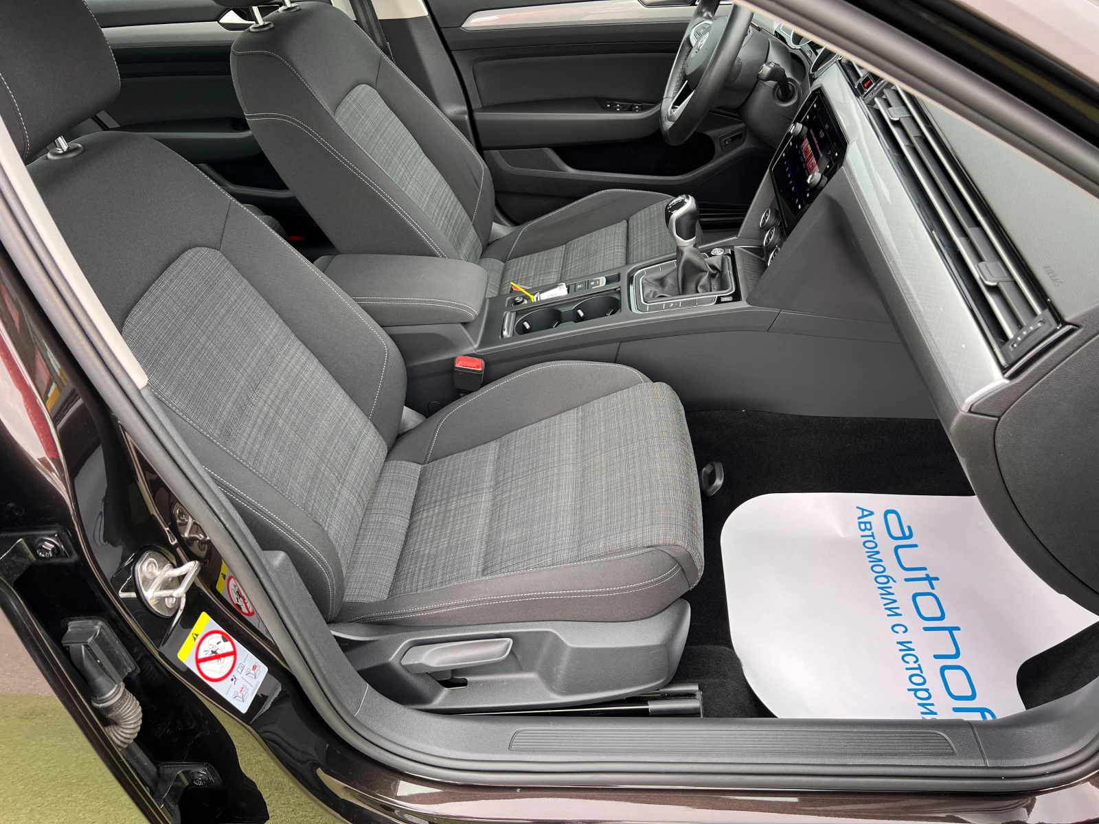 VW Passat BUSINESS/2.0TDI/150K.C./6MT - изображение 8