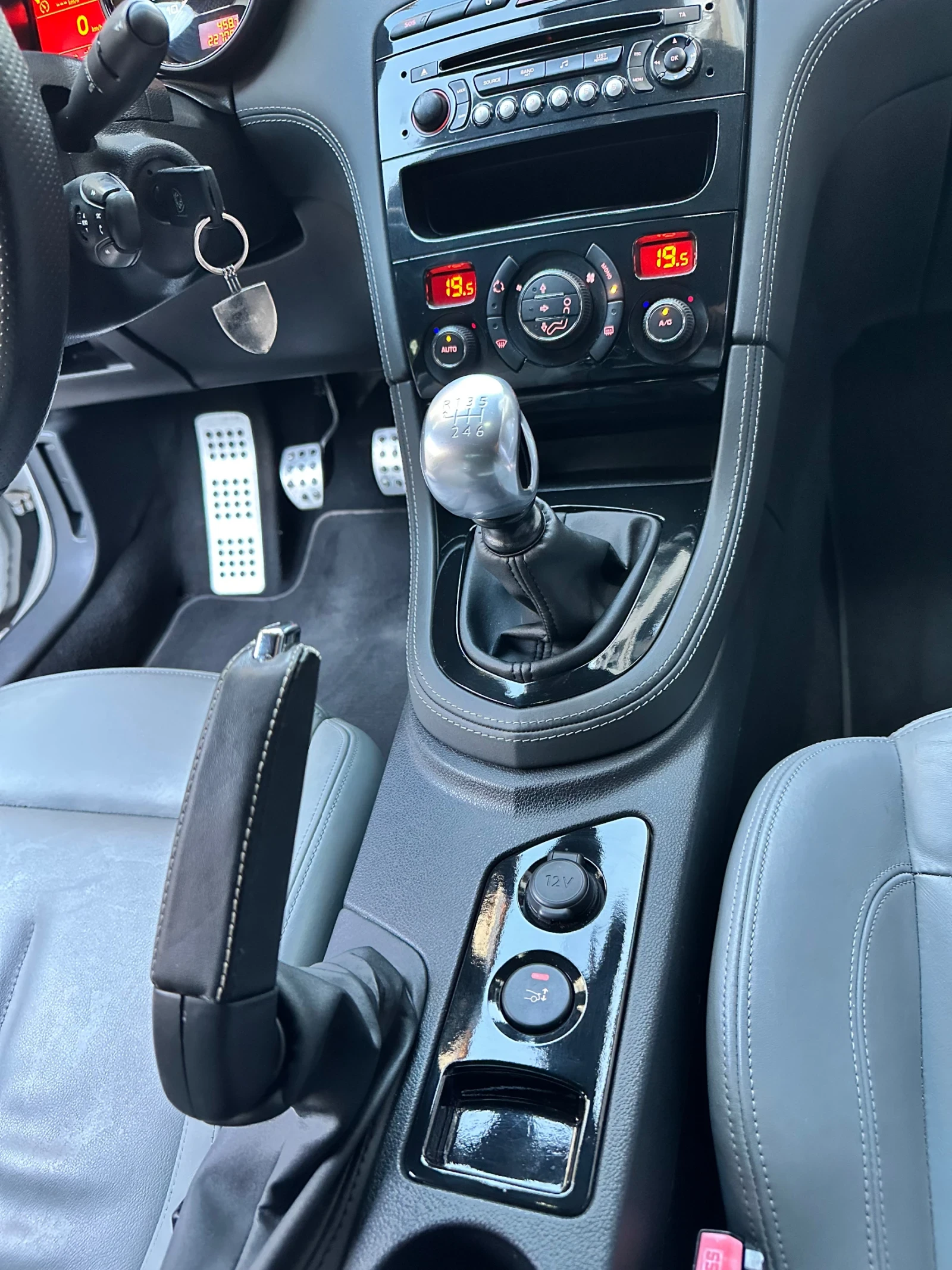 Peugeot RCZ 2.0 HDi Carbon | Mobile.bg � ����������� 12