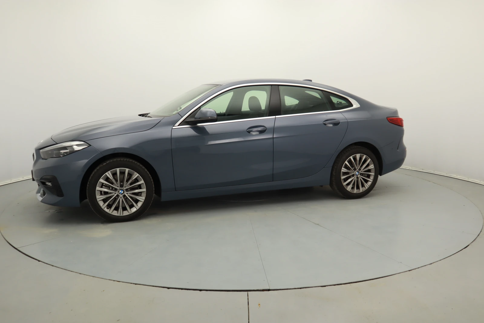 BMW 220 Coupe Luxury Line - изображение 3