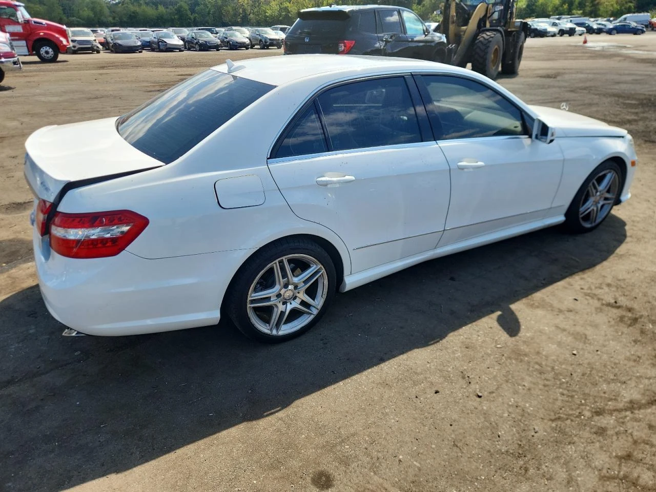 Mercedes-Benz E 350 4MATIC/3.5L V6/КОЖА/ПОДГР./ОБДУХВ./БЕНЗИН - изображение 3