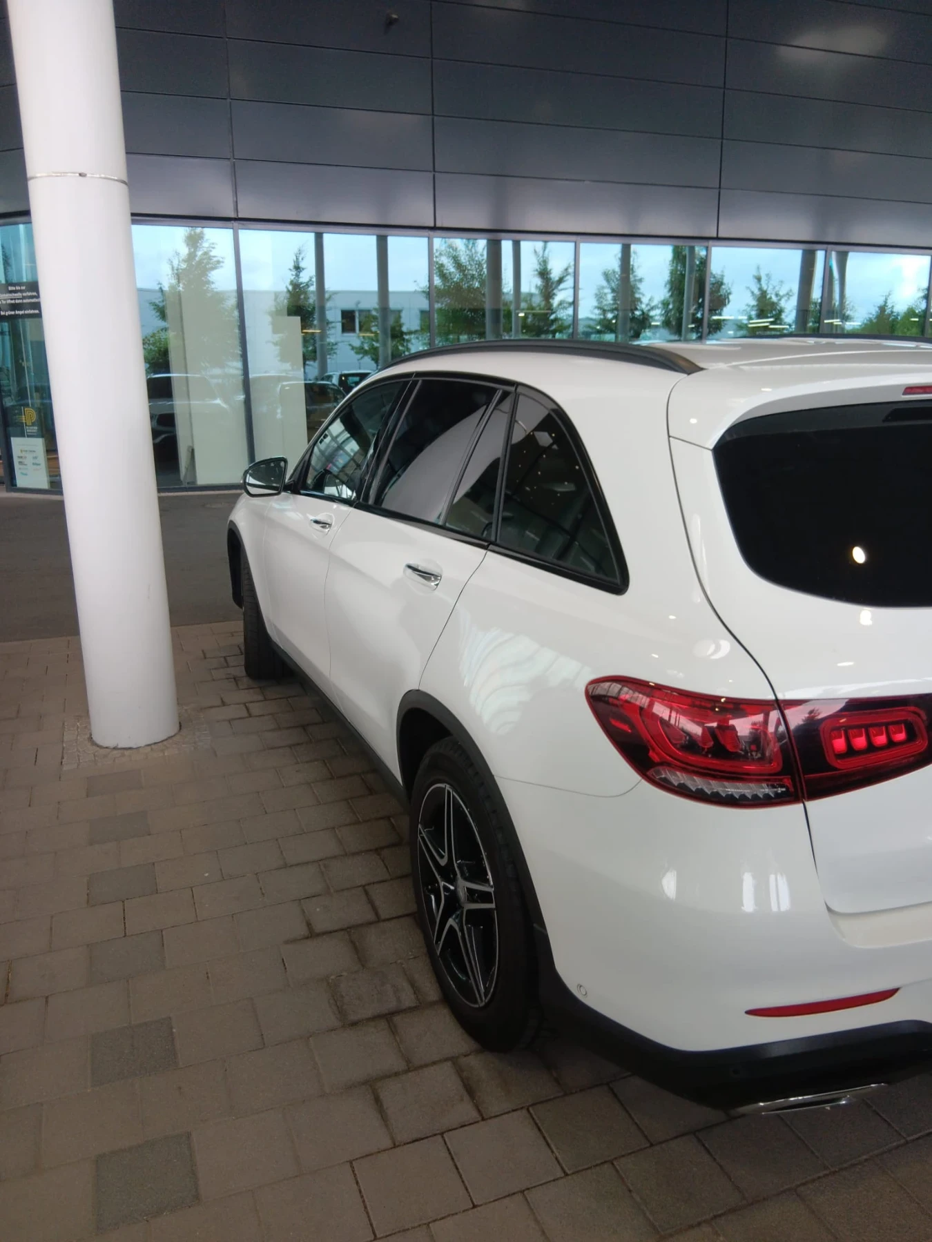 Mercedes-Benz GLC 200 GLC 200 AMG Line  | Mobile.bg   2