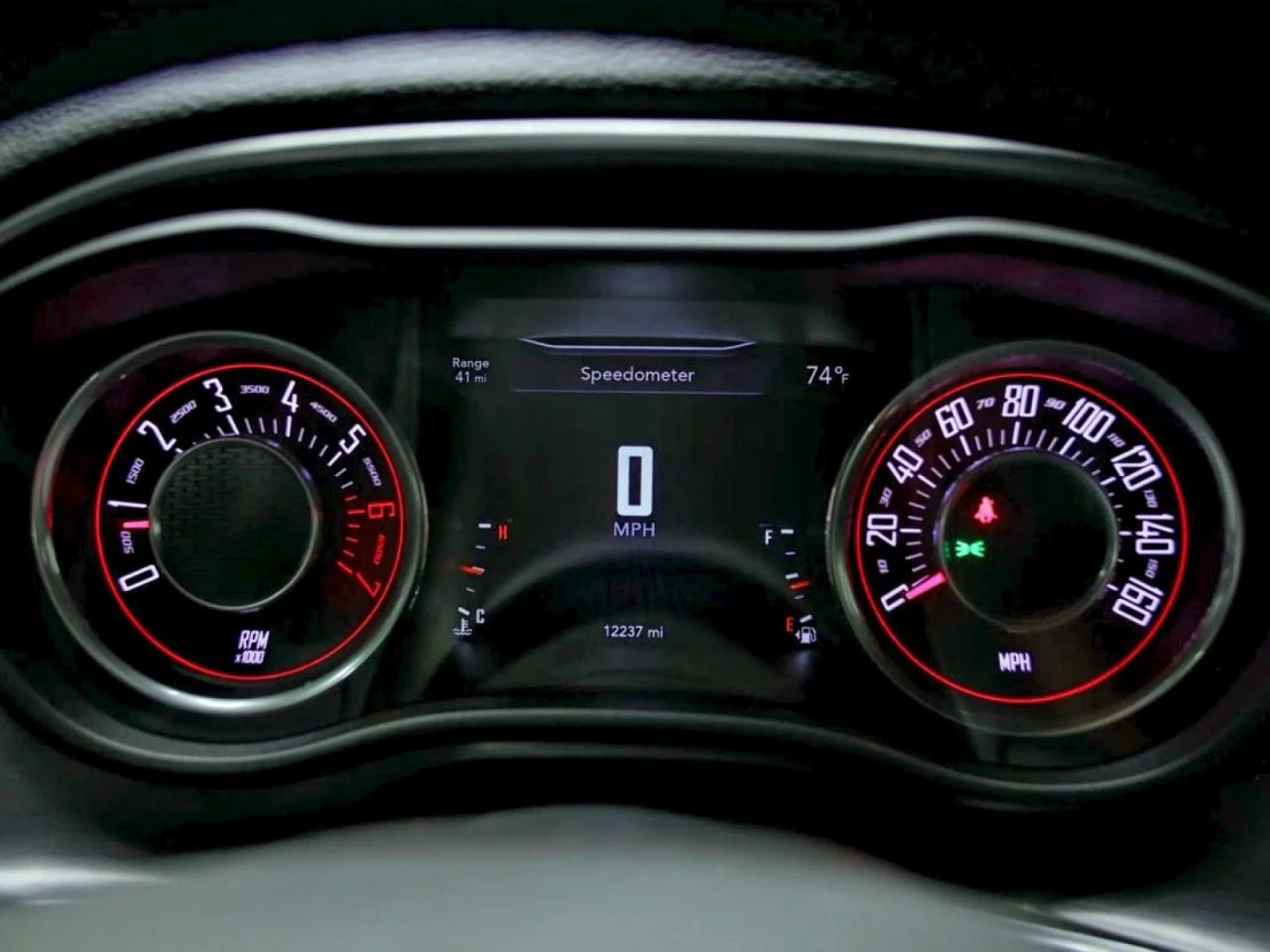 Dodge Challenger  - изображение 8