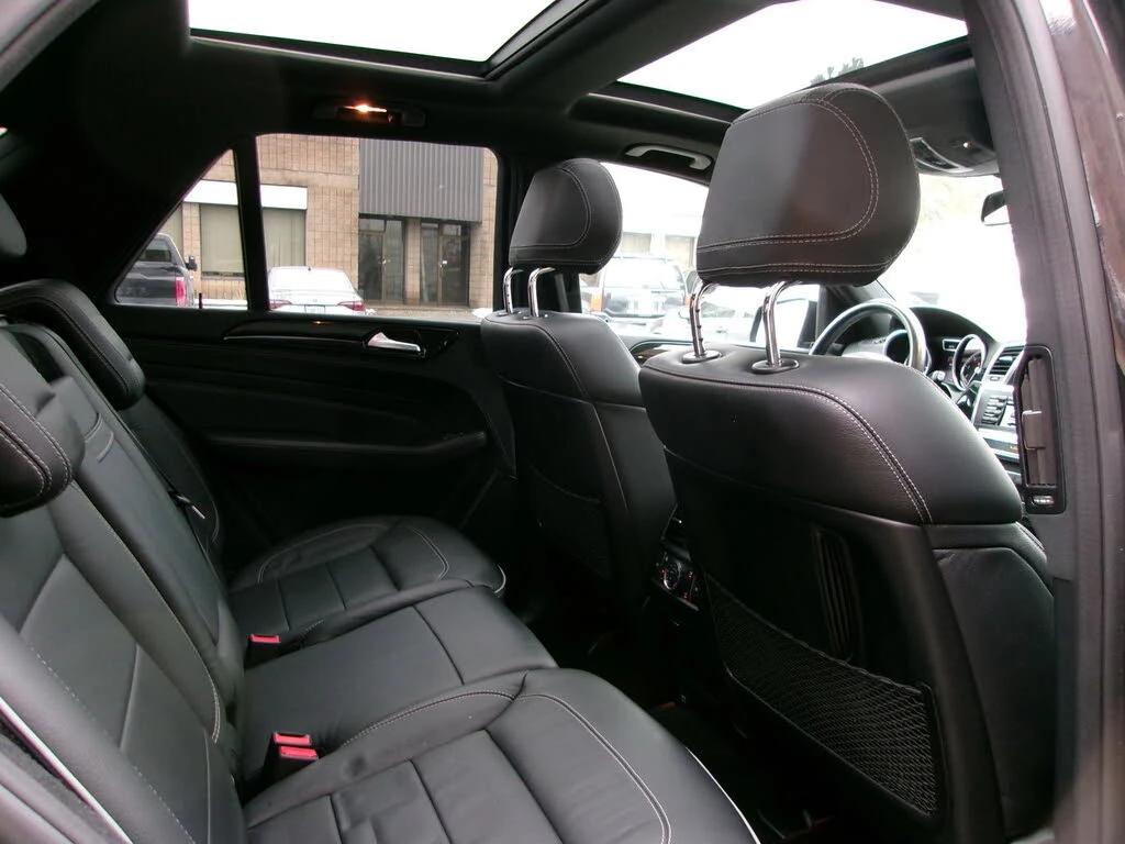 Mercedes-Benz ML 550 4MATIC* Harman/Kardon* подгрев* обдухване* панорам - изображение 8