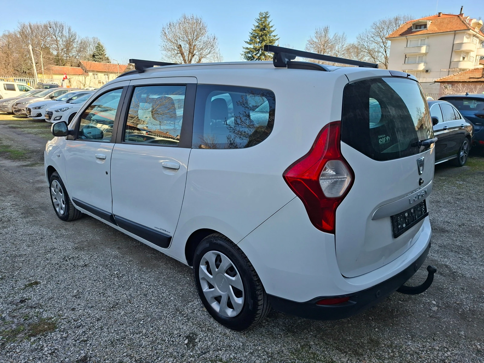 Dacia Lodgy 1.2НАВИГАЦИЯ.КЛИМАТИК., снимка 4 - Автомобили и джипове - 53781068