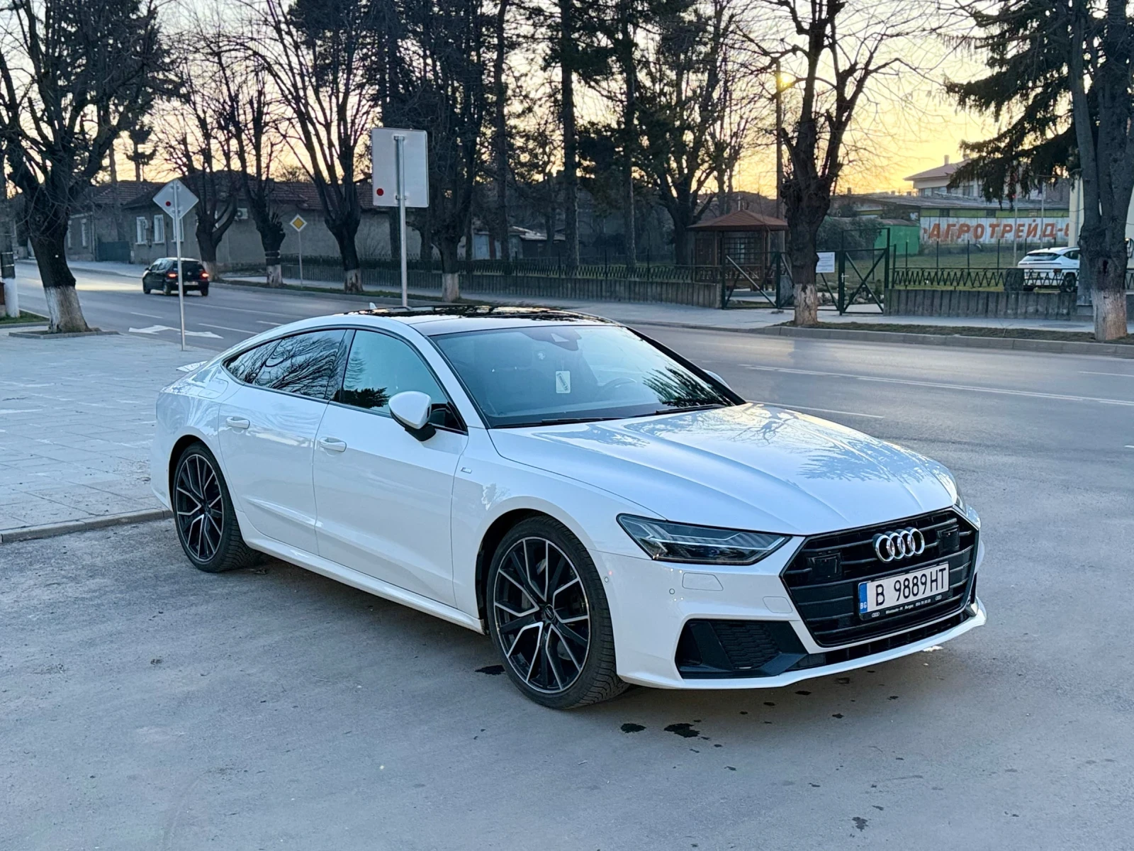 Audi A7 55TFSI 3X-Sline Full Matrix/Сервизна история!