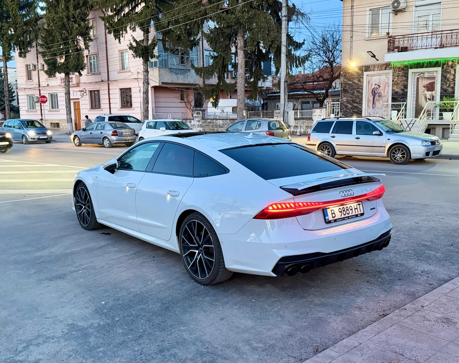 Audi A7 55TFSI 3X-Sline Full Matrix/Сервизна история!, снимка 3 - Автомобили и джипове - 53782462