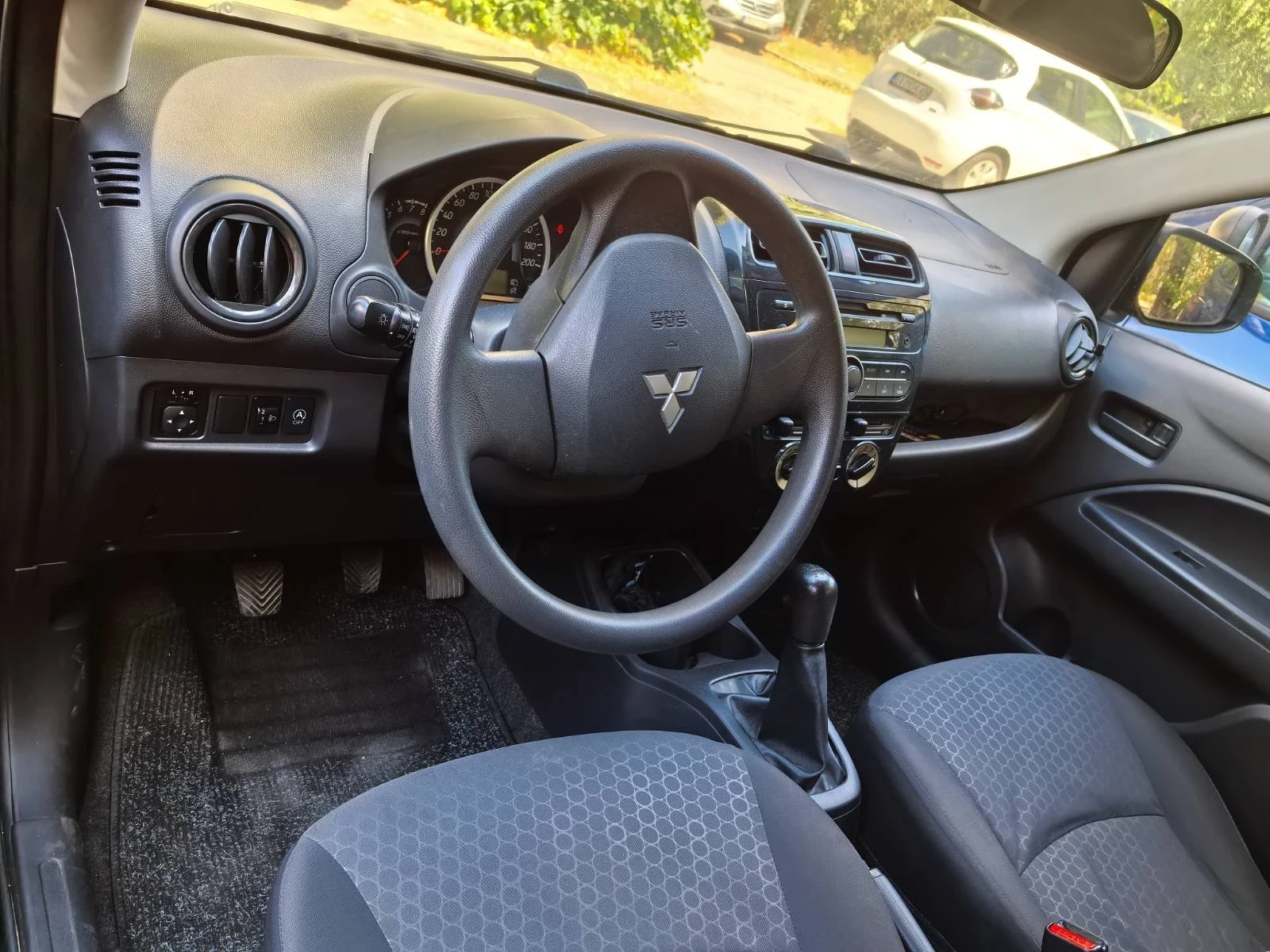 Mitsubishi Space star, снимка 4 - Автомобили и джипове - 53967905