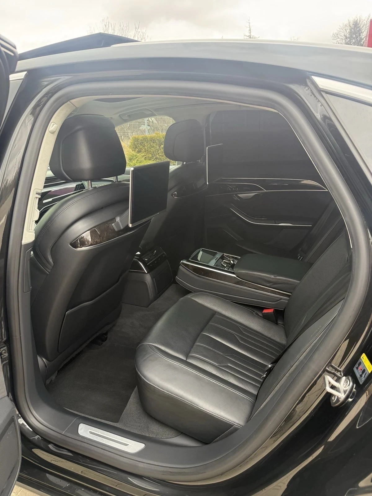 Audi A8, снимка 8 - Автомобили и джипове - 53981256