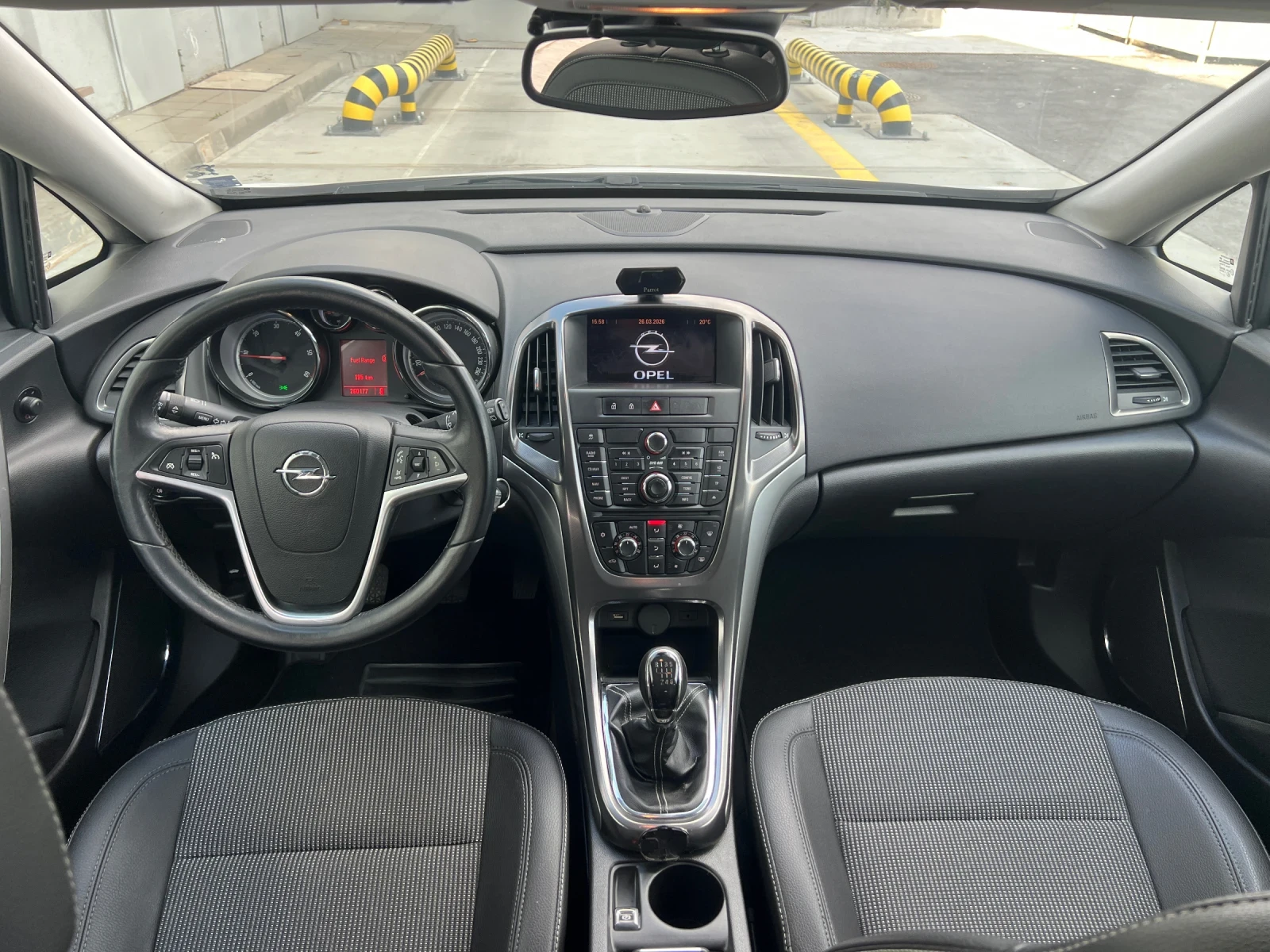 Opel Astra 1.7cdti NAVI , снимка 7 - Автомобили и джипове - 53993889