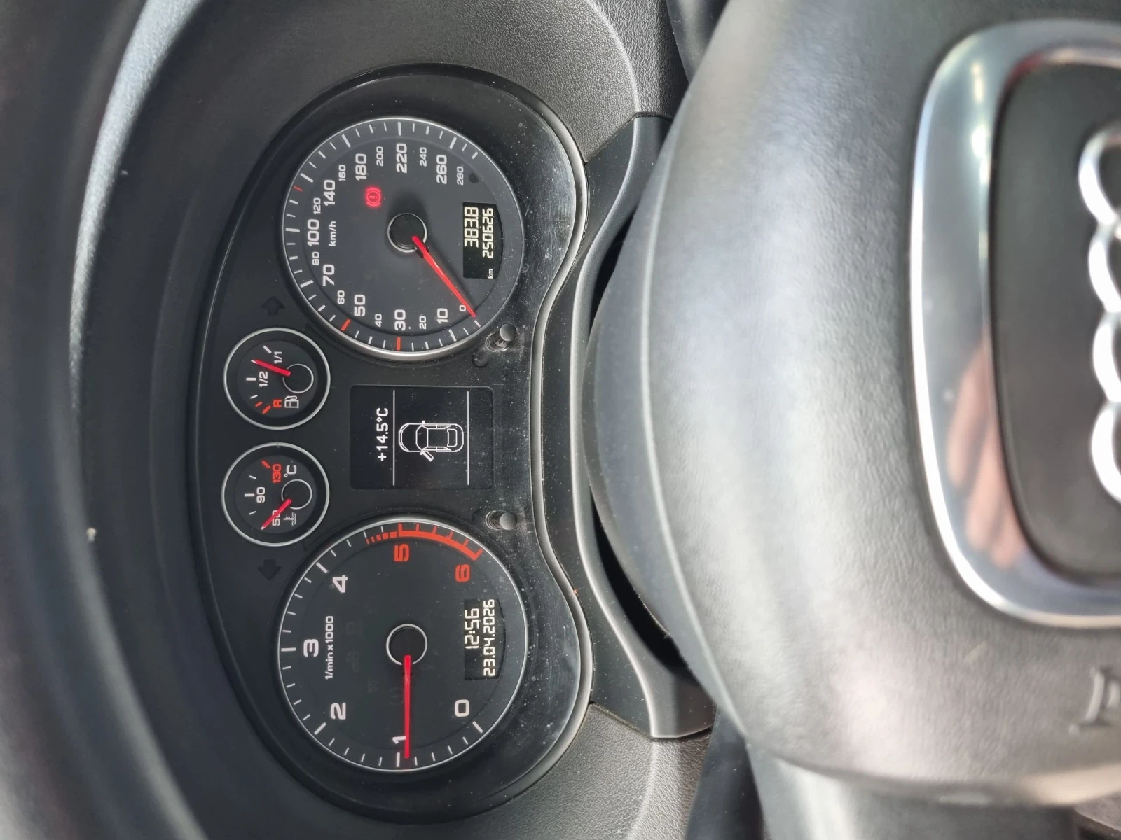 Audi A3  Евро 5 , снимка 6 - Автомобили и джипове - 54295484