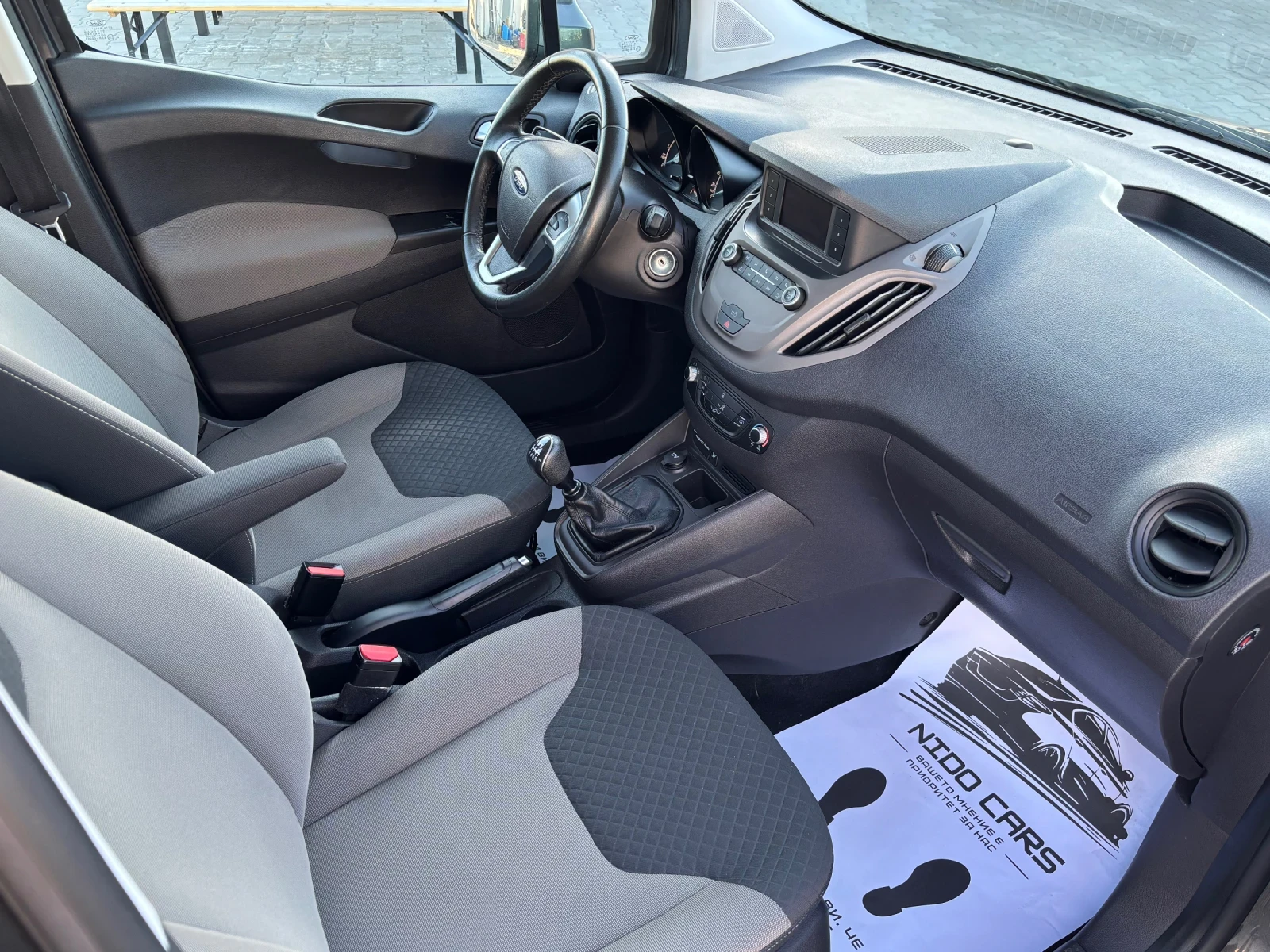 Ford Tourneo Connect 1.5 TDCI , снимка 8 - Автомобили и джипове - 54305114