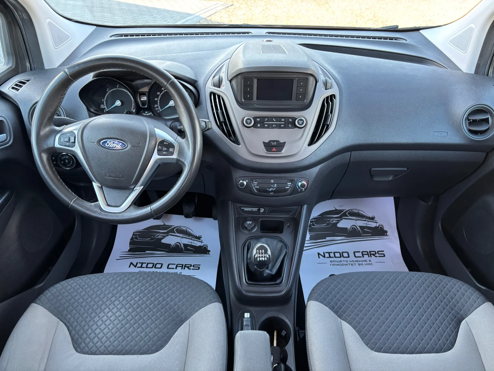 Ford Tourneo Connect 1.5 TDCI , снимка 9 - Автомобили и джипове - 54305114