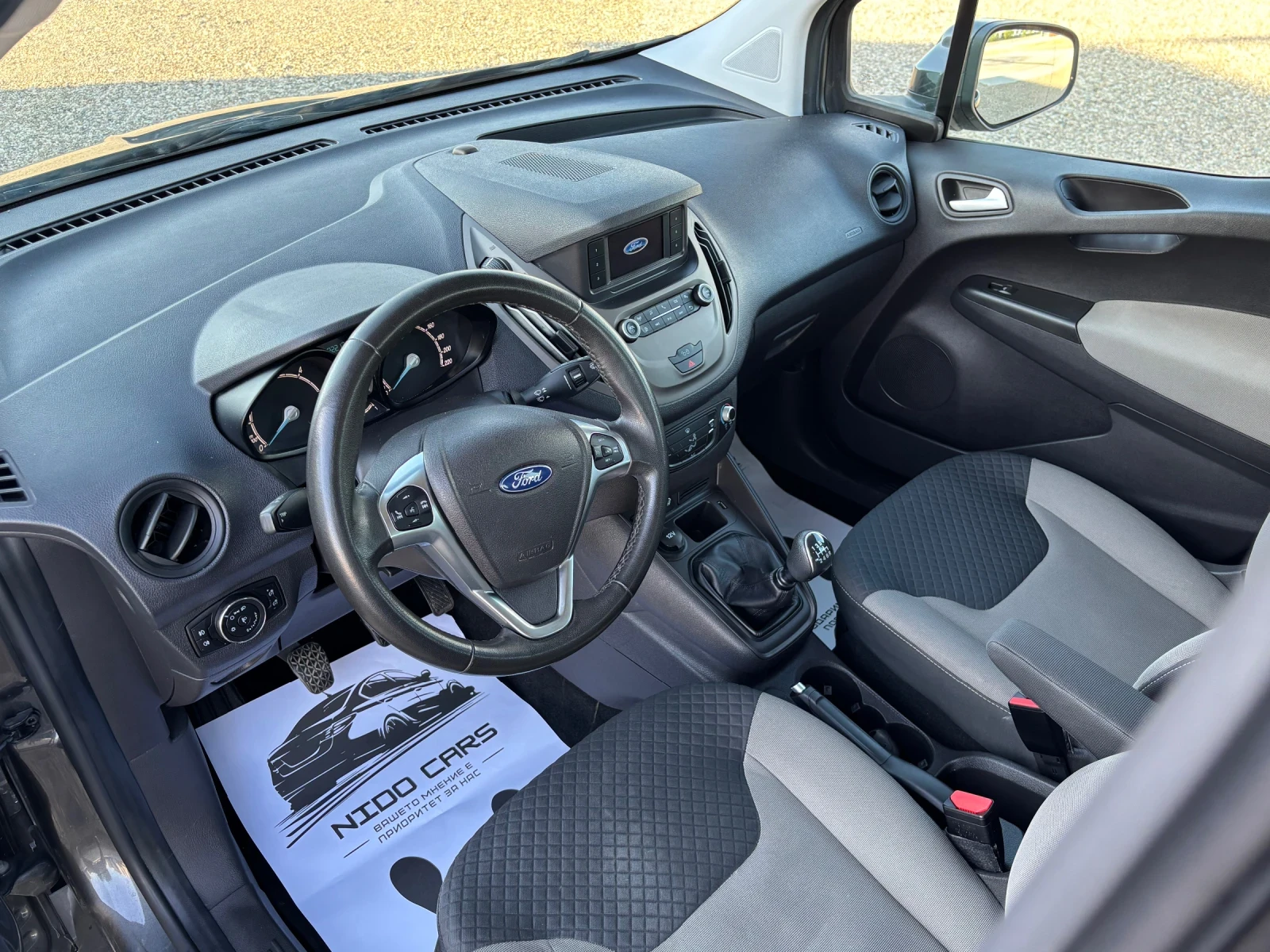 Ford Tourneo Connect 1.5 TDCI , снимка 7 - Автомобили и джипове - 54305114