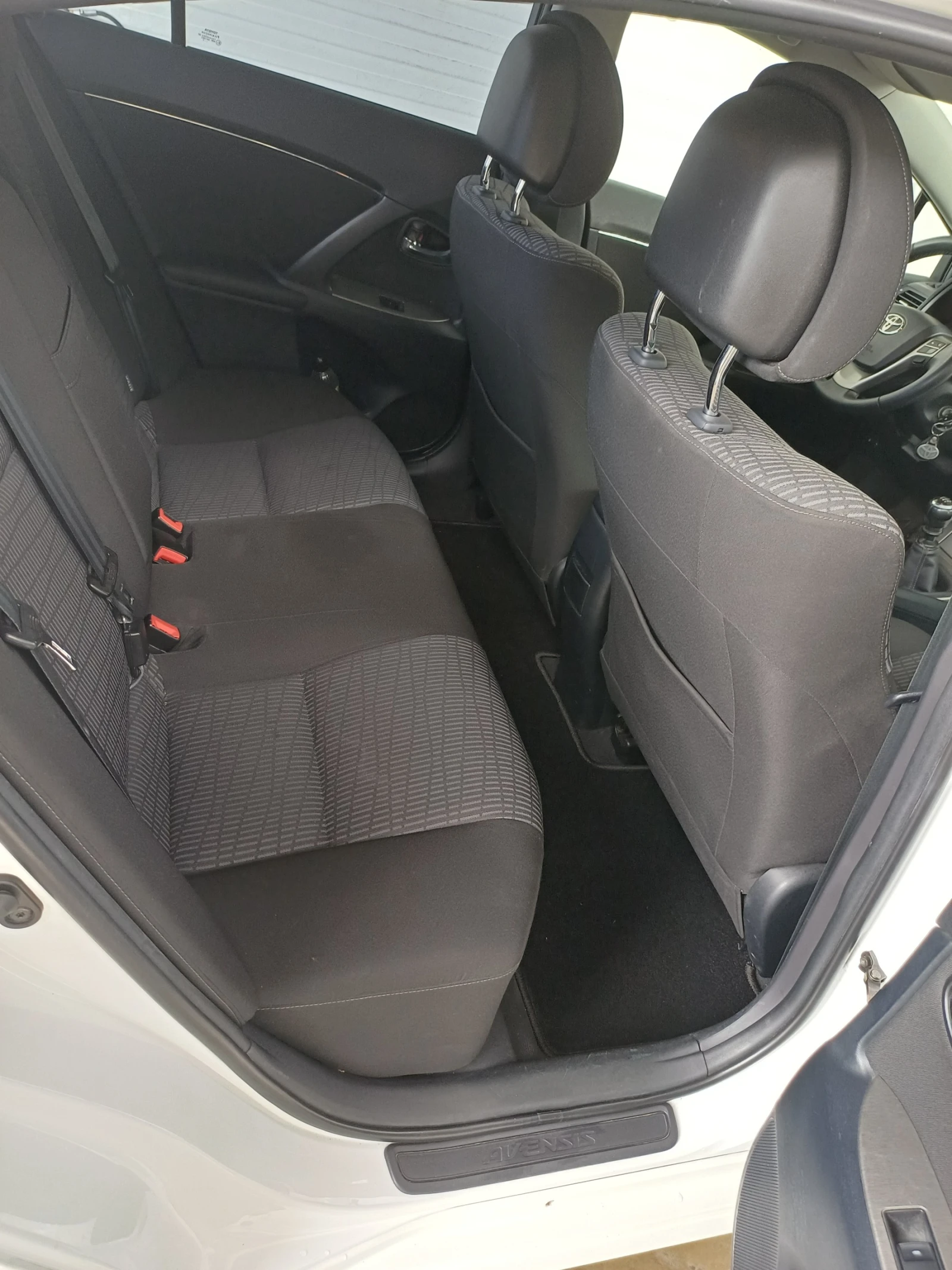 Toyota Avensis T-27 | Mobile.bg � ����������� 9