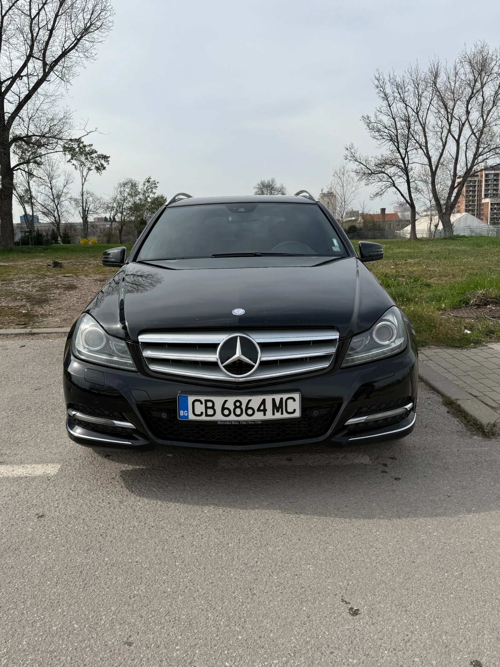 Mercedes-Benz C 300, снимка 2 - Автомобили и джипове - 54762666