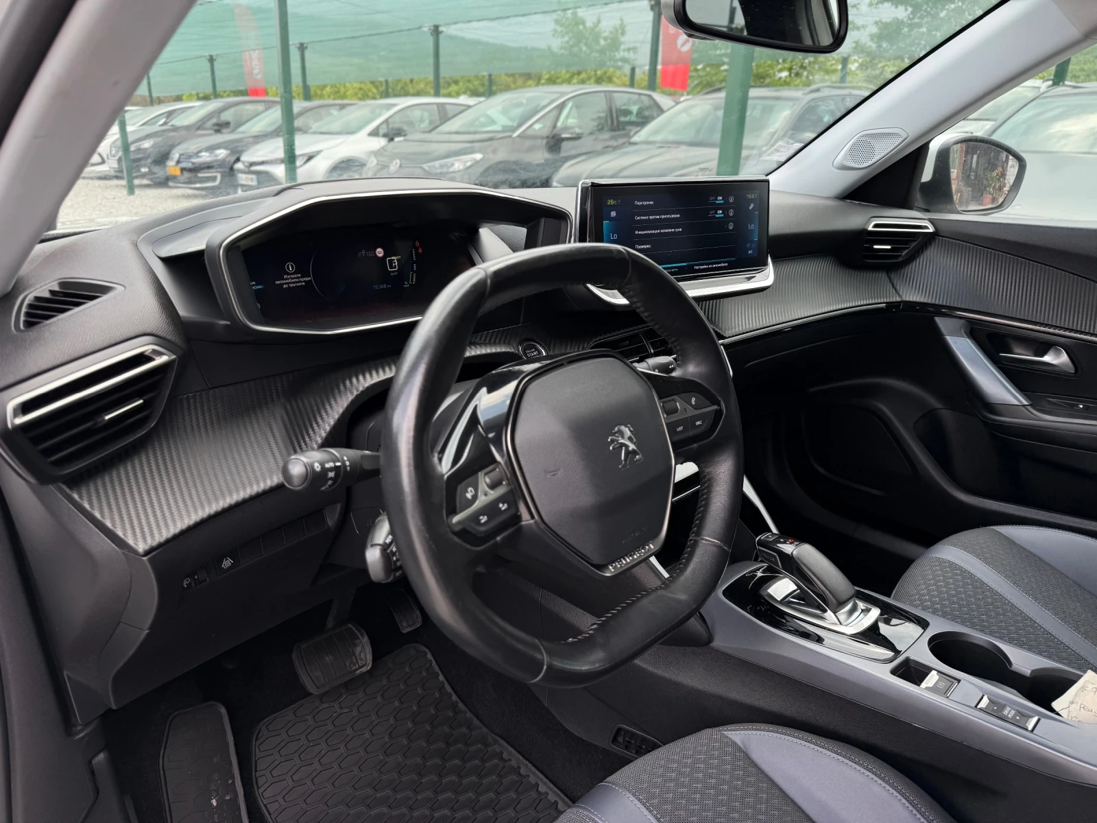 Peugeot 2008 Allure 54kWh, снимка 11 - Автомобили и джипове - 54807934