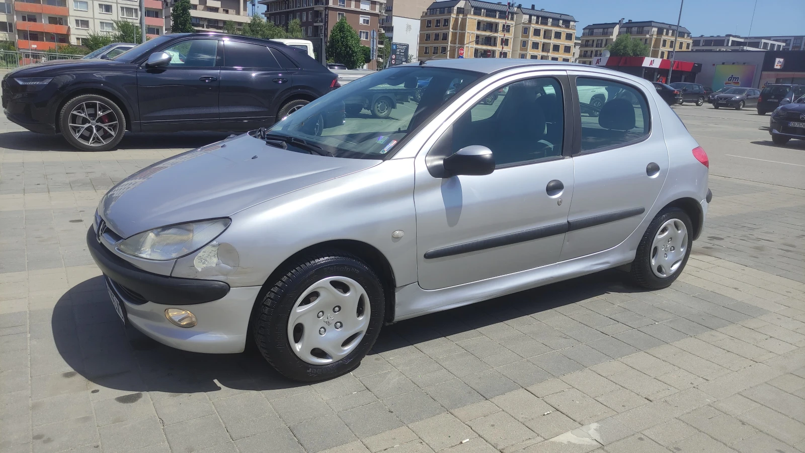 Peugeot 206 1.1 бензин КЛИМАТИК, снимка 2 - Автомобили и джипове - 55080082