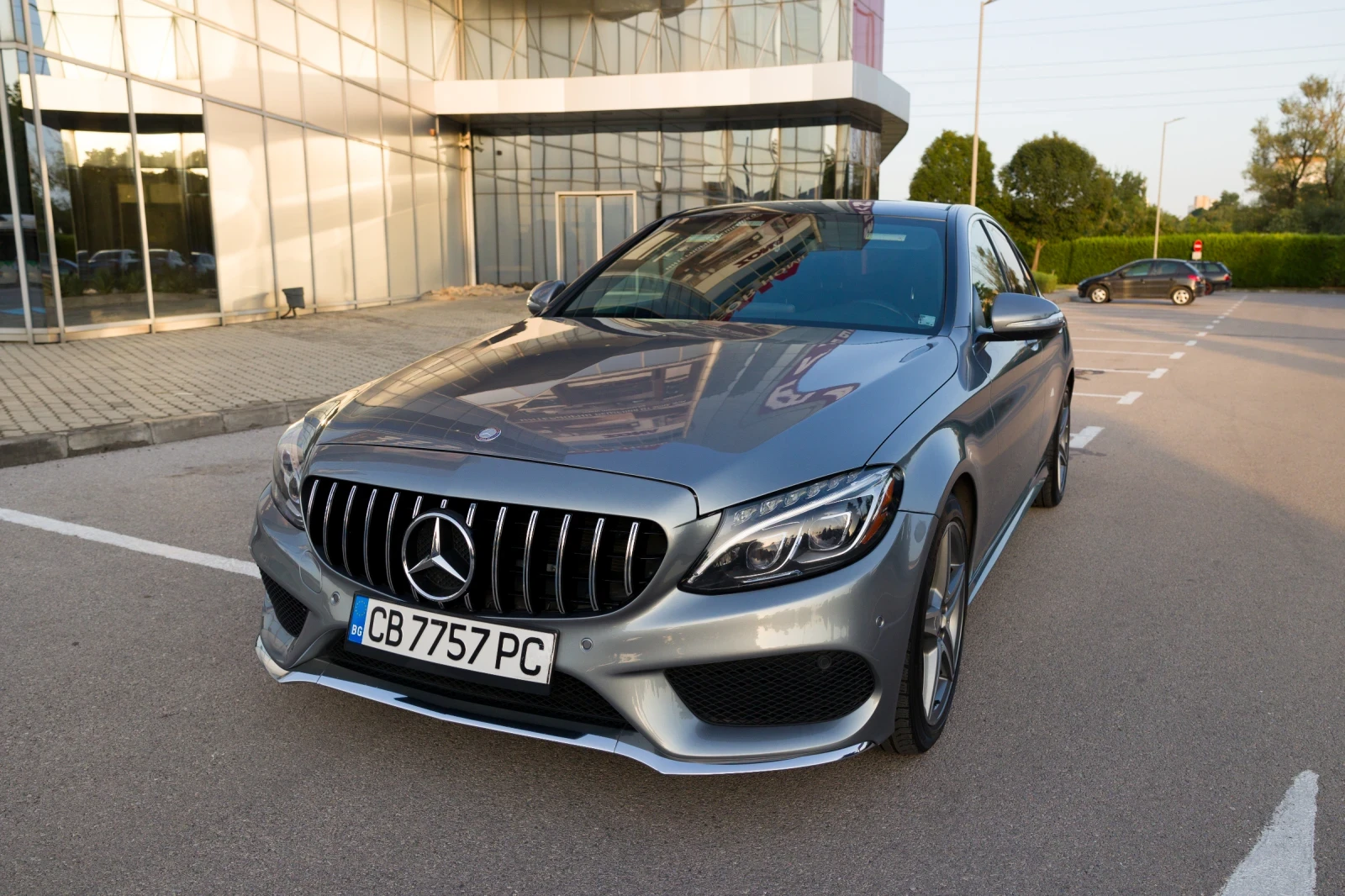 Mercedes-Benz C 400 AMG, снимка 4 - Автомобили и джипове - 55428511