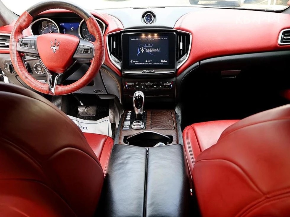 Maserati Ghibli V6 SPORT+ CAMERA PANORAMA FULL, снимка 6 - Автомобили и джипове - 55516215