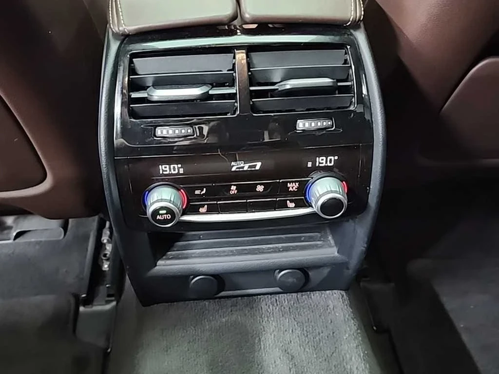 BMW 530 I * M SPORT * HUD * ОБДУХВАНЕ * ПАНОРАМА * , снимка 12 - Автомобили и джипове - 55973375