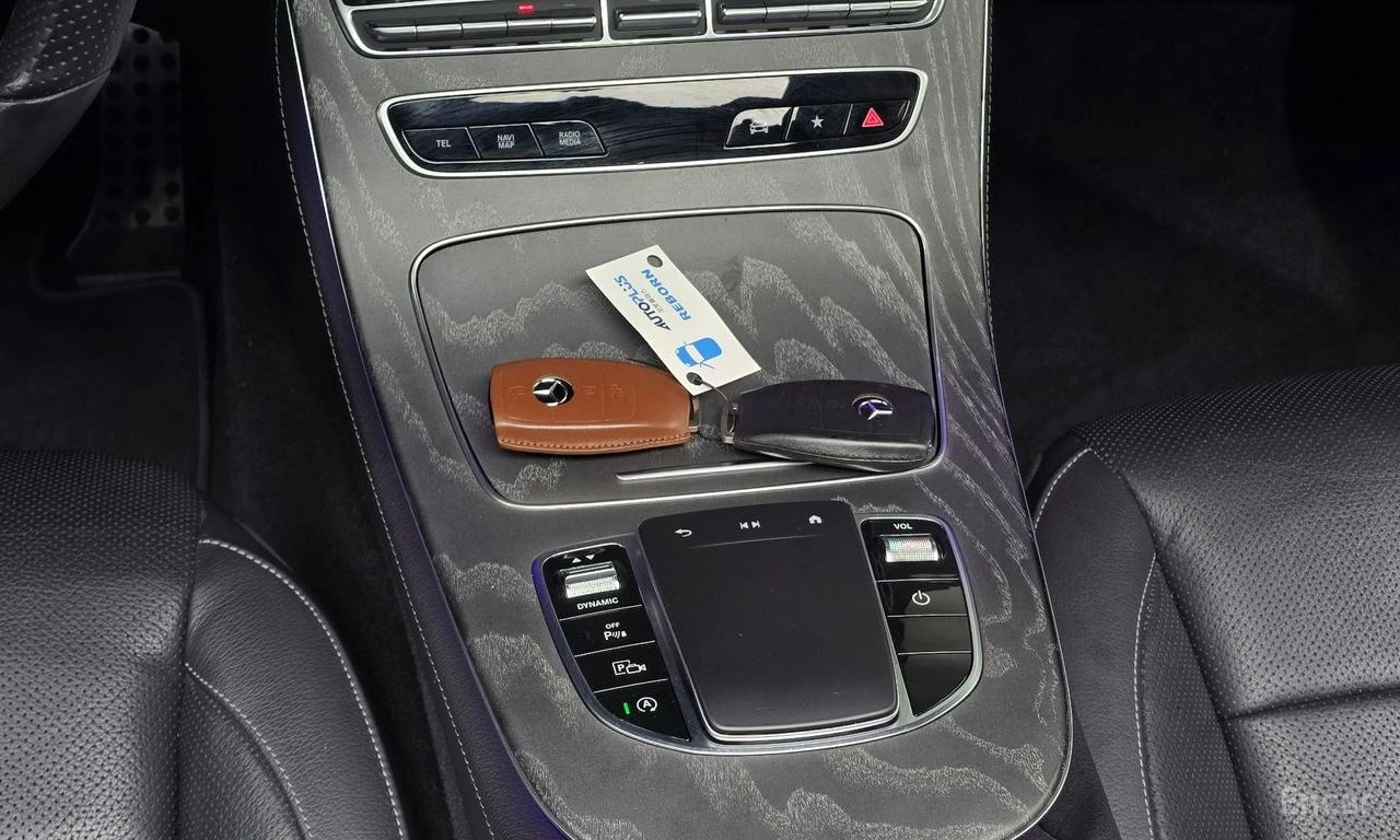 Mercedes-Benz E 350 4MATIC* AMG* LINE* BURMESTER* ОБДУХВАНЕ* ДИСТРОНИК, снимка 10 - Автомобили и джипове - 56115244