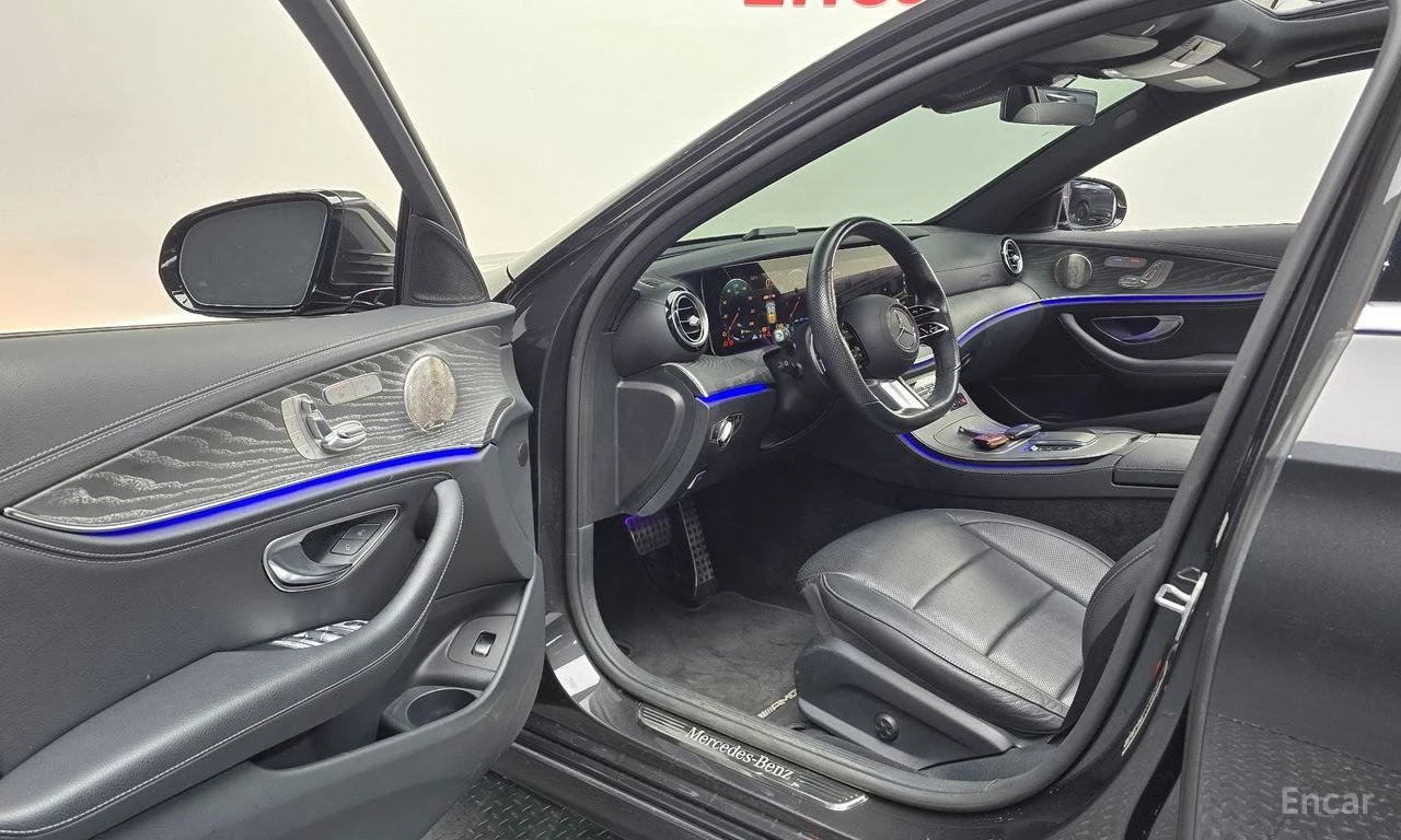 Mercedes-Benz E 350 4MATIC* AMG* LINE* BURMESTER* ОБДУХВАНЕ* ДИСТРОНИК, снимка 5 - Автомобили и джипове - 56115244