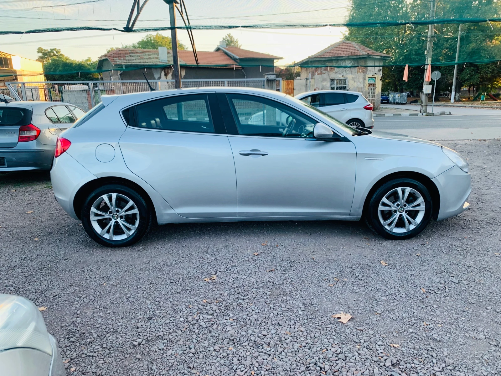 Alfa Romeo Giulietta 1.6jtd-m НОВА!!!, снимка 8 - Автомобили и джипове - 56134322