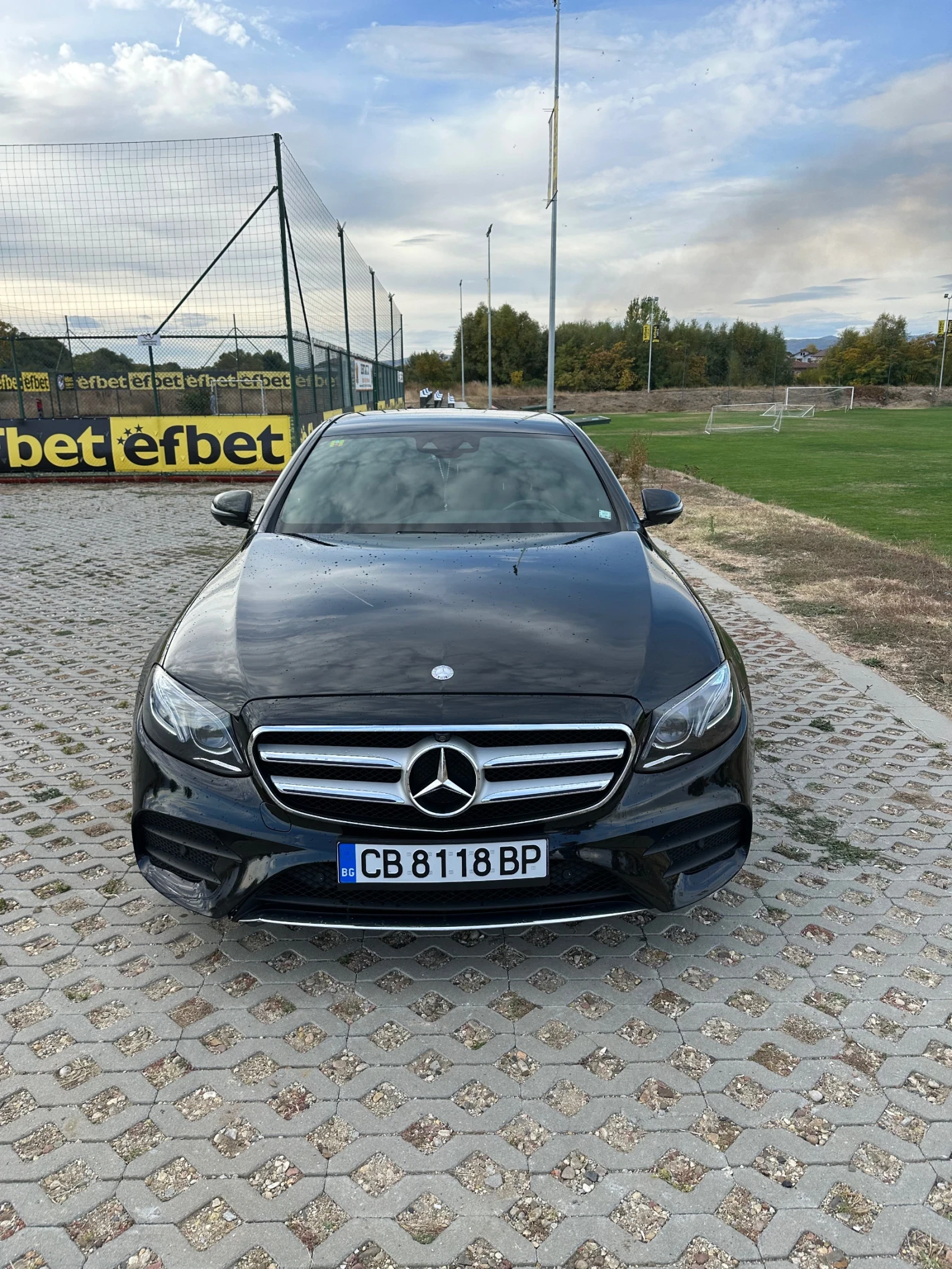 Mercedes-Benz E 220 AMG, DIGITAL, 360CAMERI, AMBIENT, снимка 2 - Автомобили и джипове - 56432567
