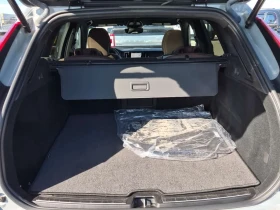Volvo XC60 * PLUS DARK THEME * Един собственик * Без инцидент, снимка 13