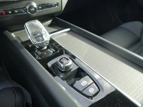 Volvo XC60 T8 AWD Black Edition Plus, снимка 9