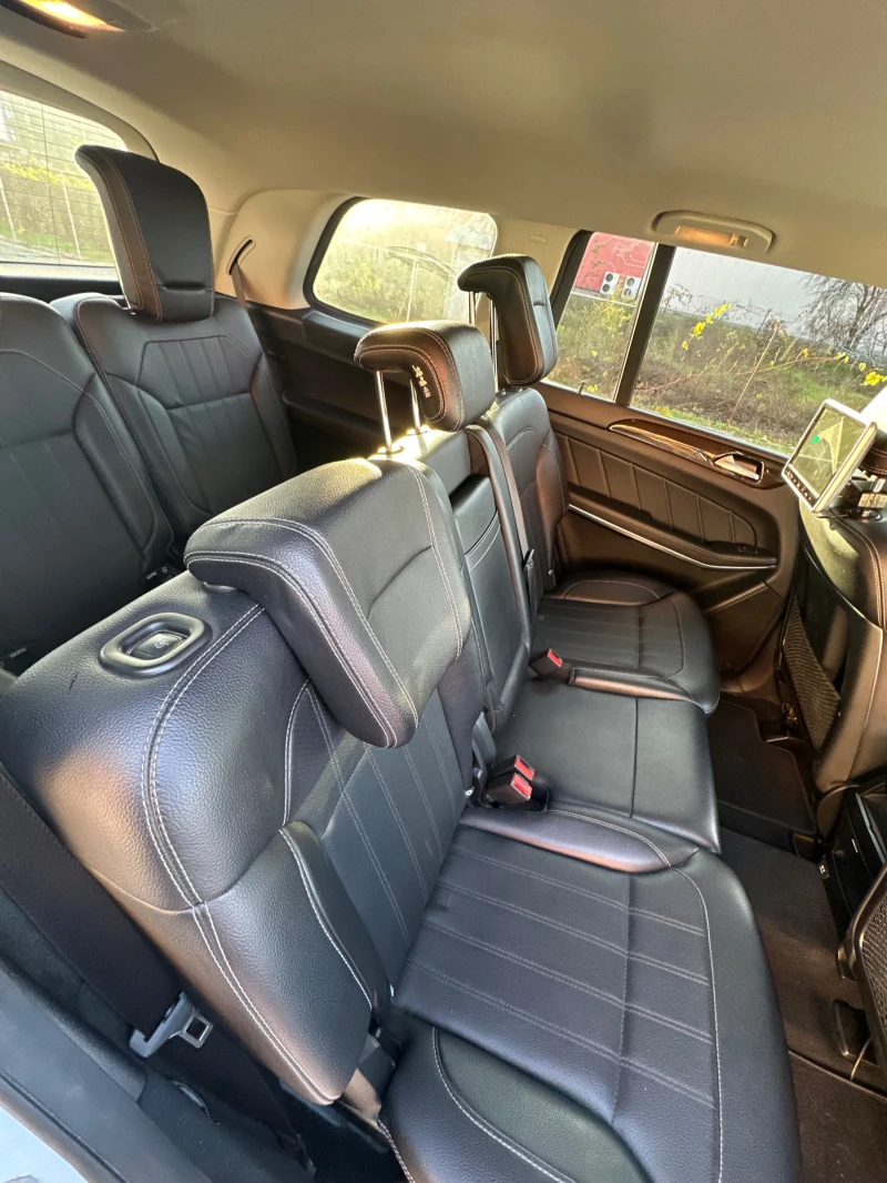 Mercedes-Benz GL 350 Перфектно техническо и визуално състояние, снимка 16 - Автомобили и джипове - 52711386
