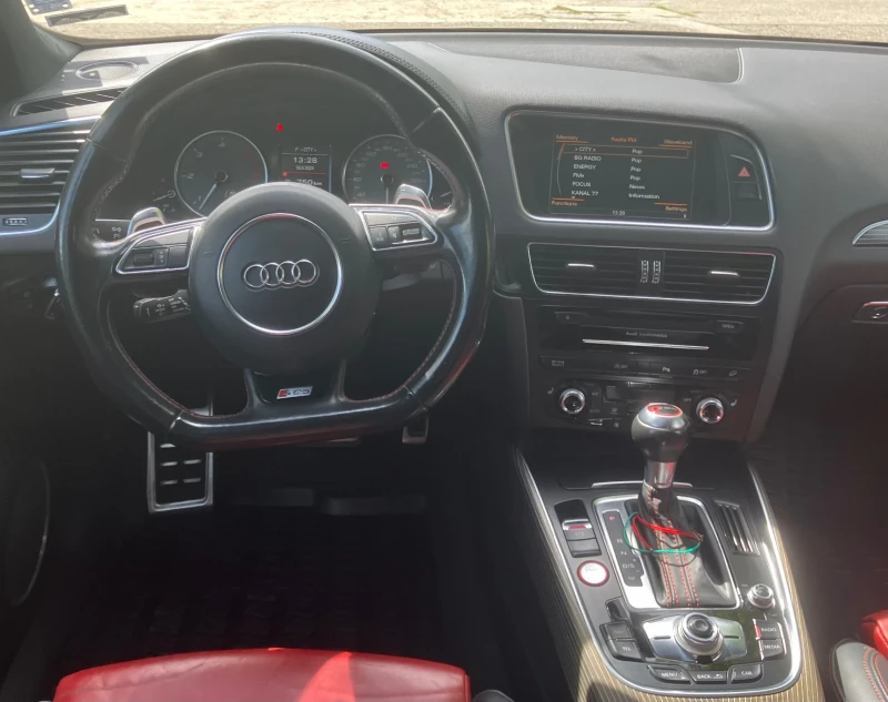 Audi SQ5 Black Edition, снимка 8 - Автомобили и джипове - 47299883