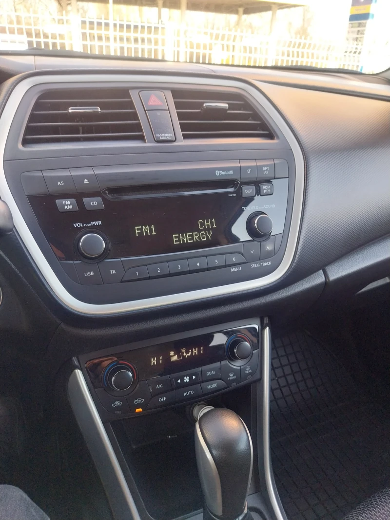 Suzuki SX4 S-Cross, снимка 8 - Автомобили и джипове - 53078814