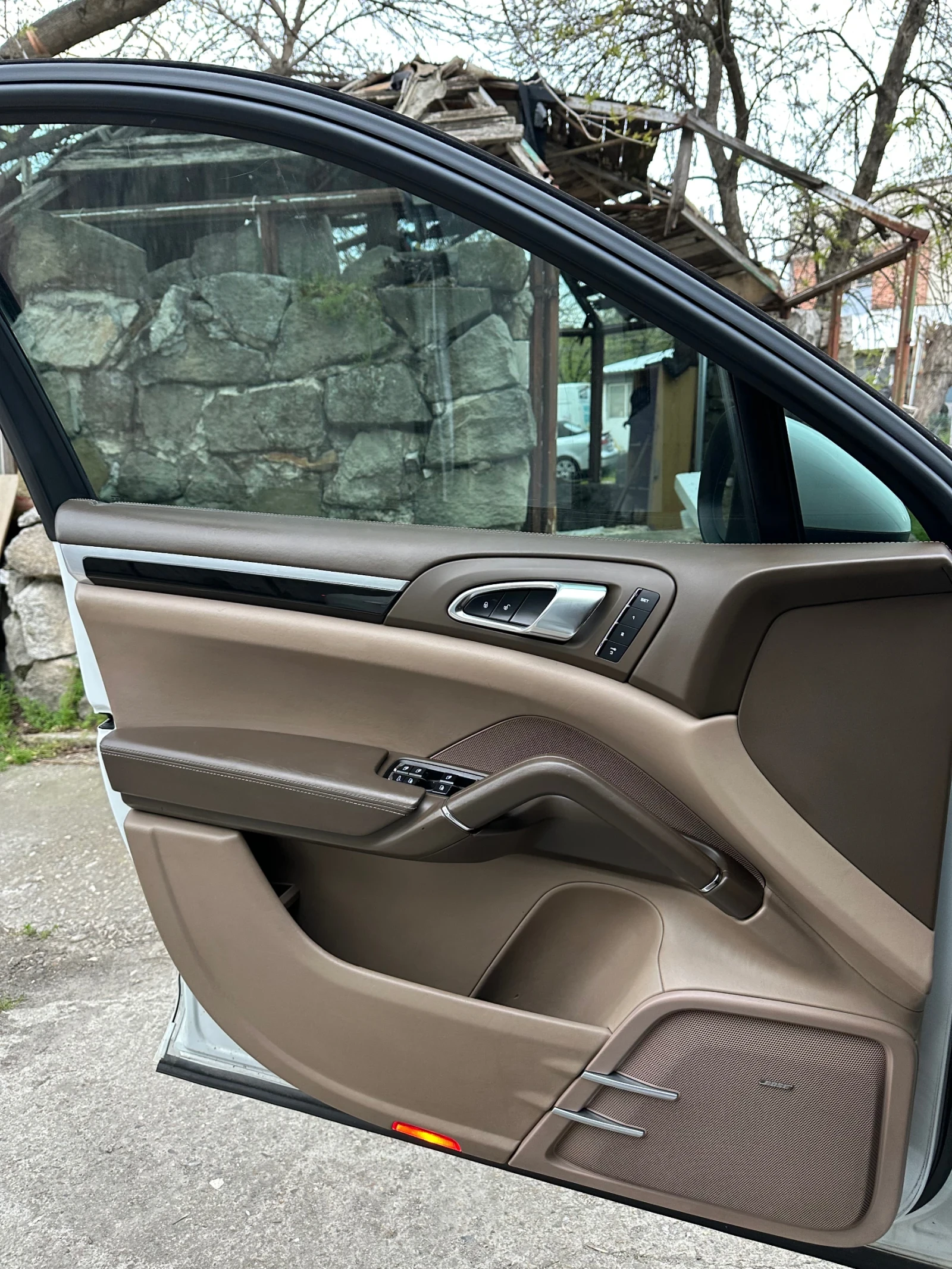 Porsche Cayenne 3.6I* Platinum edition* GTS pack* 69 000км* , снимка 14 - Автомобили и джипове - 54012134