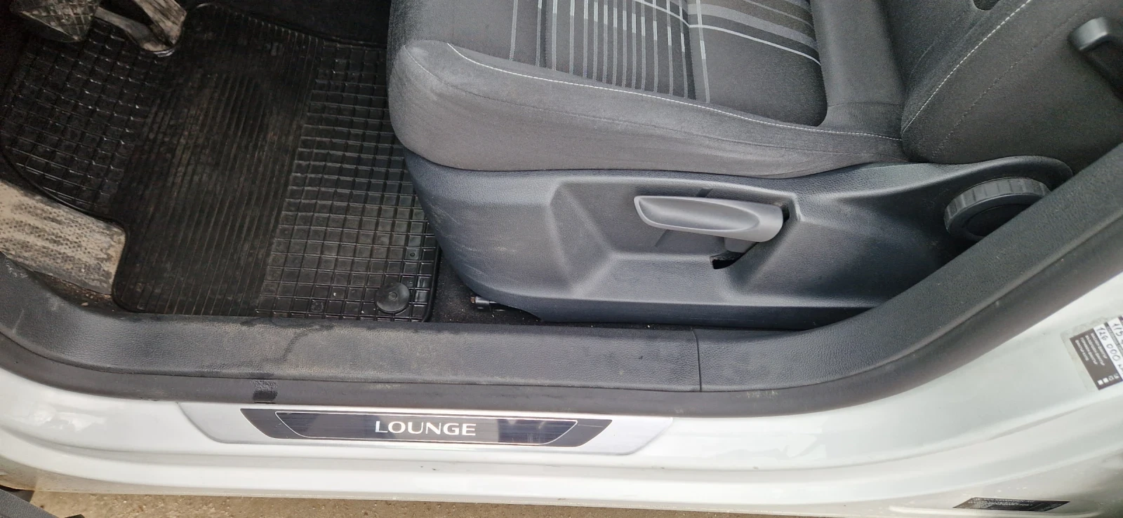 VW Tiguan Sport&Style 2.0TDI SCR BMT 4MOTION - LOUNGE - изображение 10