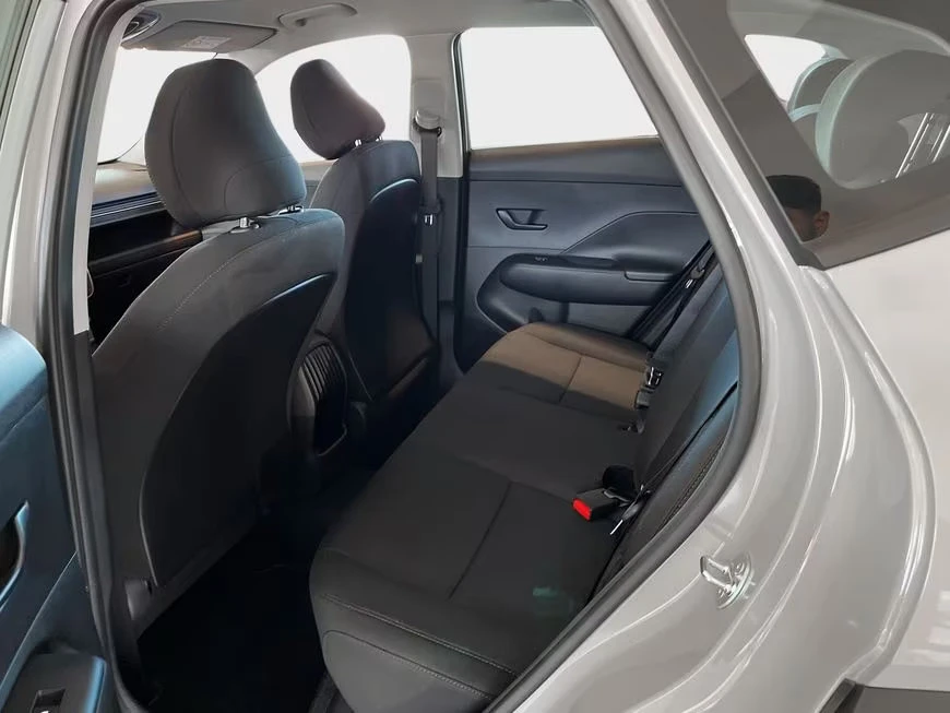 Hyundai Kona 1.6T-GDI/137HP/SELECT/DCT/CAM/LED/NAVI/KLESS/891g, снимка 11 - Автомобили и джипове - 53765726