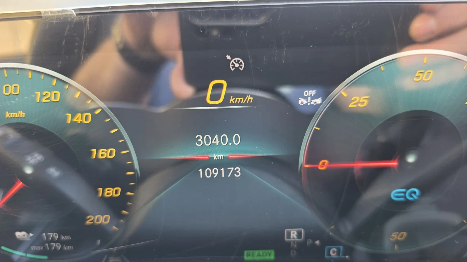 Mercedes-Benz EQA, снимка 9 - Автомобили и джипове - 54446900